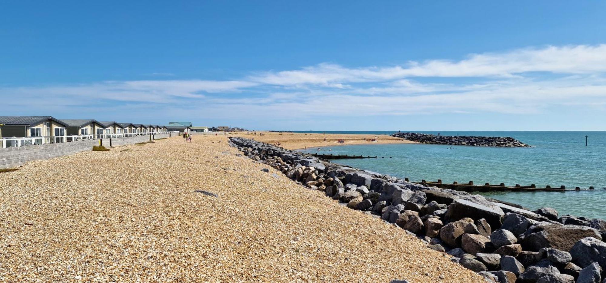 The Burrows Holiday Caravan, Seal Bay Selsey Exterior photo